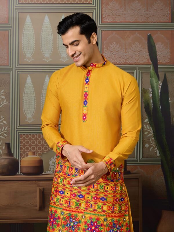 Navratri-Kurta-for-Men